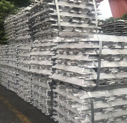 99.7% Chemical Composition A7 Aluminum Ingots Mill Finish Surface With Chemical Composition